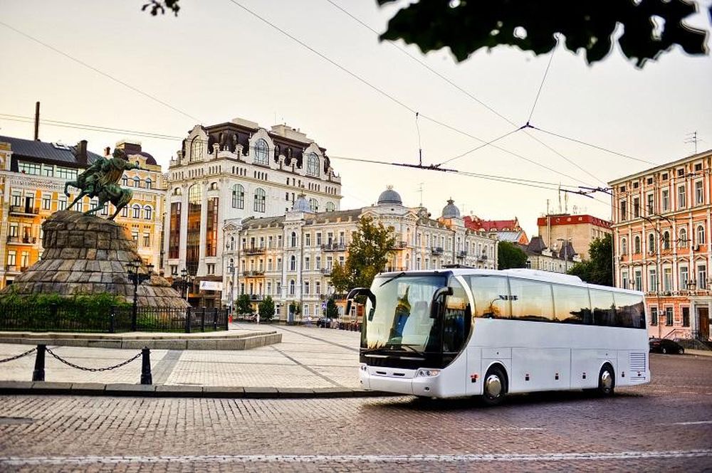 Як організувати подорож на автобусі в Нідерланди 